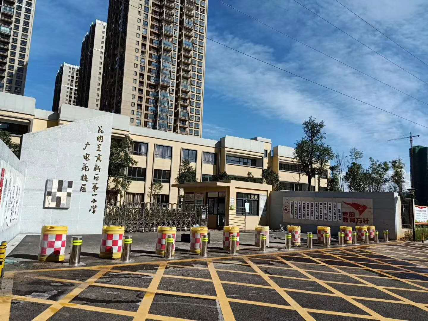 学校升降柱-守护校园安全的坚实盾牌